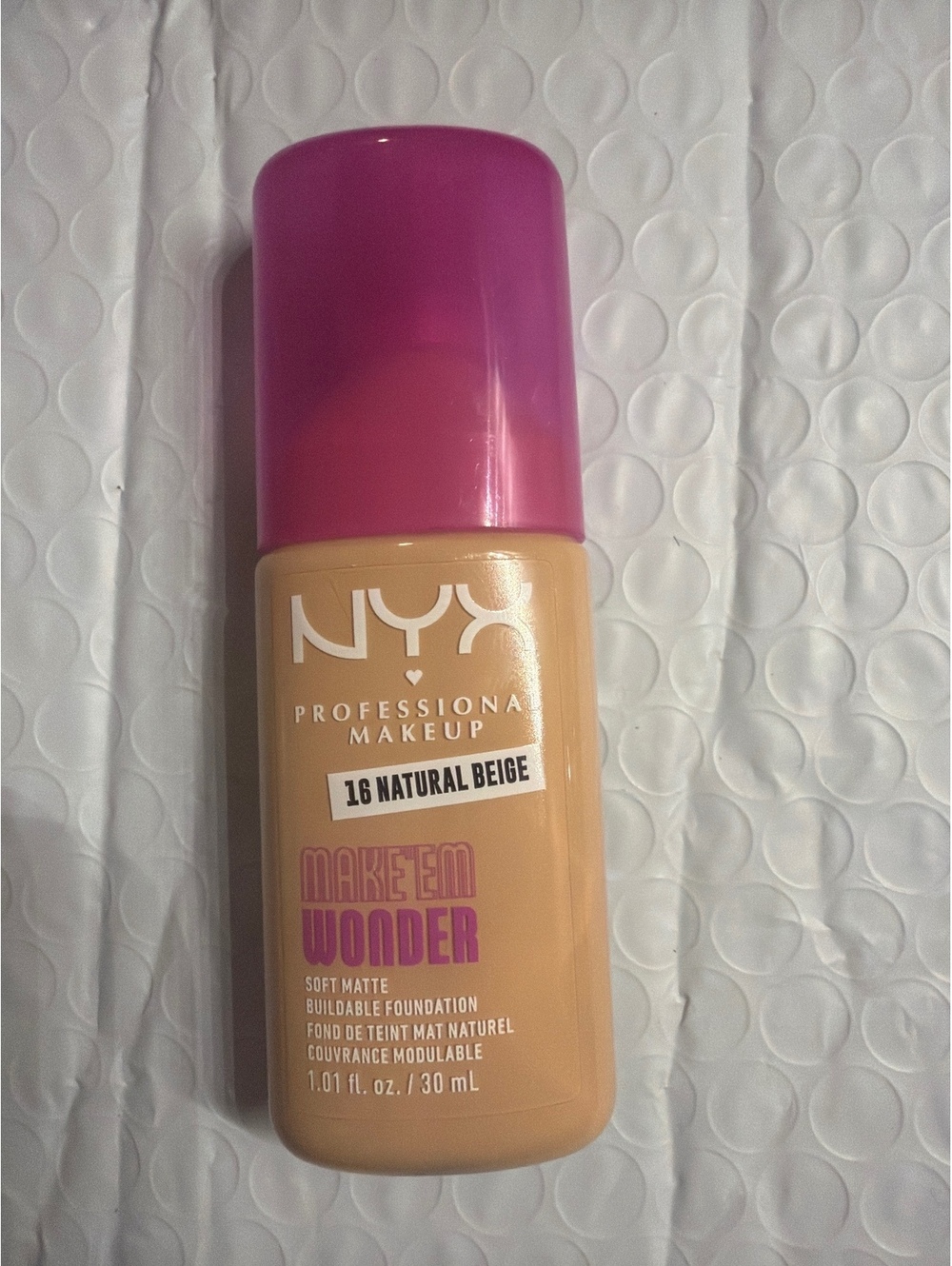 NYX PROFESSIONAL MAKEUP #16 NATURAL BEIGE MAKE EM WONDER FOUNDATION